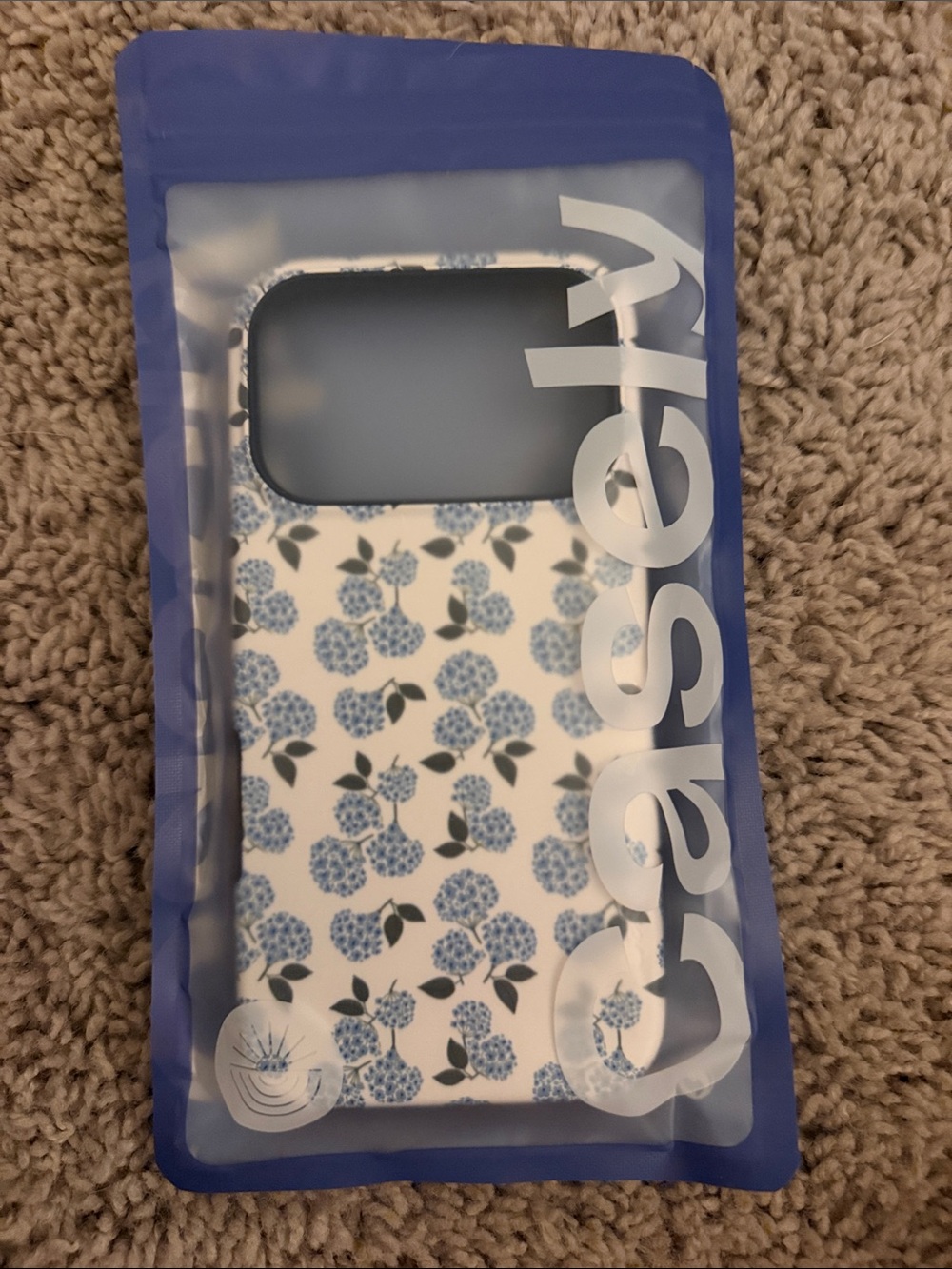 Casely Hydrangea Phone Case — iPhone 17 pro